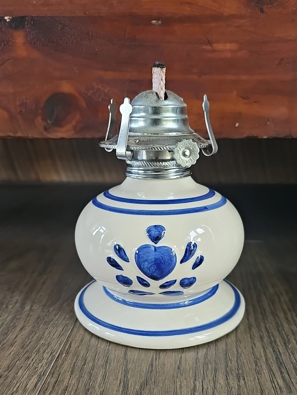 VNTG Farmhouse Blue White Ceramic Hurricane Oil Lamp Glass Chimney Cottage Decor